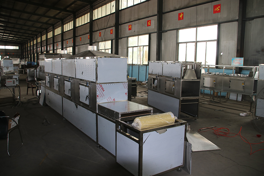 微波干燥設(shè)備001